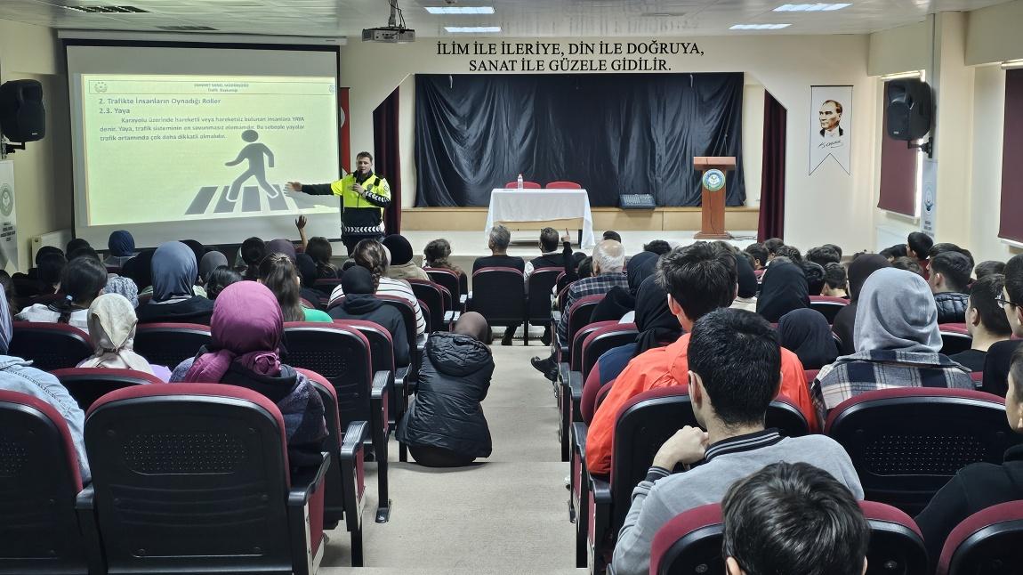 Karayolları ve Trafik Konulu Seminer Verildi